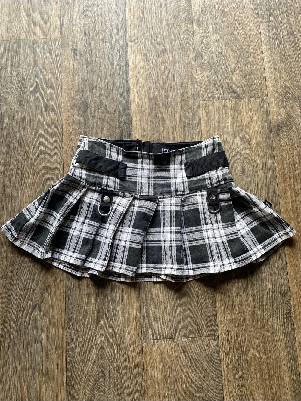 Tripp NYC Vintage Plaid Pleated Skirt